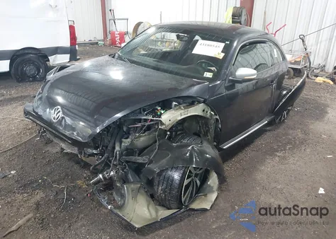 2012 Volkswagen Beetle 2.0T Turbo Launch Edition z USA, uszkodzony, nr VIN 3VWVA7AT5CM603304